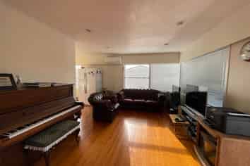 4 Benders Avenue, Hillcrest