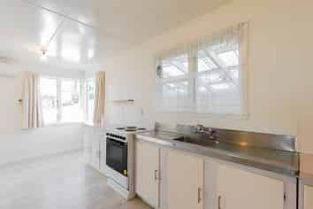 1/14 Storkey Street, Marewa