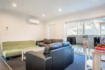 2/79 Carrington Avenue, Silverdale