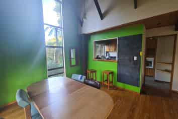 499 Devon Street West, Blagdon