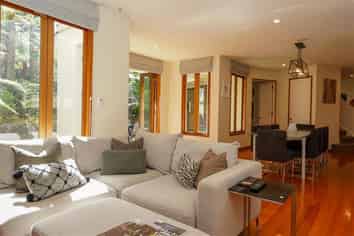 26 Hackett Street, Saint Marys Bay