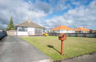 103 Clyde Crescent, Roslyn