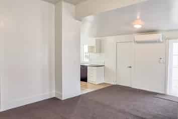 17 Bourke Street, Palmerston North Central