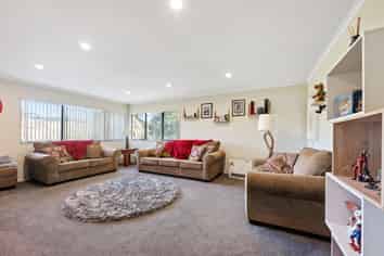 4 Blue Heron Rise, Stanmore Bay