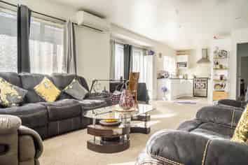 41A Robert Skelton, Clendon Park