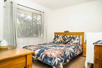 41A Robert Skelton, Clendon Park