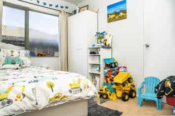 41A Robert Skelton, Clendon Park