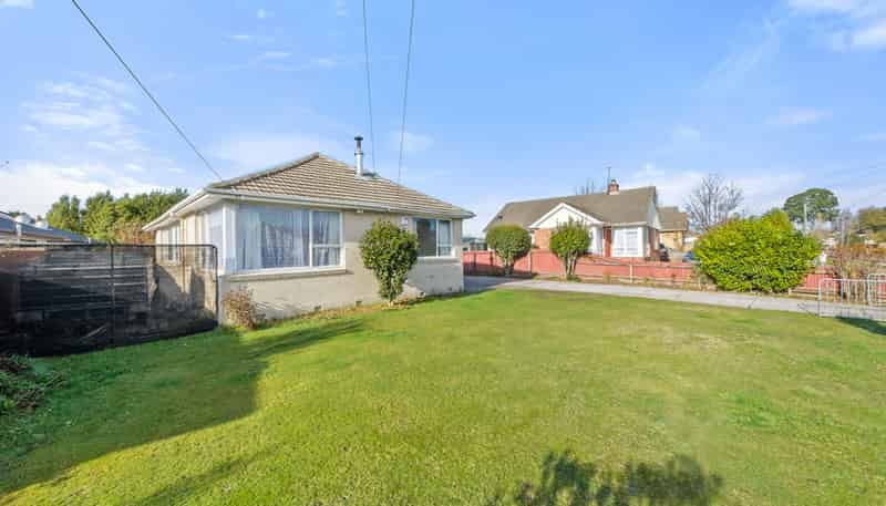 40 Uxbridge Street, Redwood