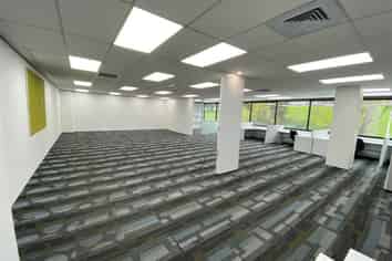 CBRE - Professional Parnell Office