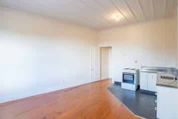 High Profile Retail Site!