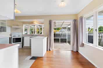 11 Bledisloe Street, Howick