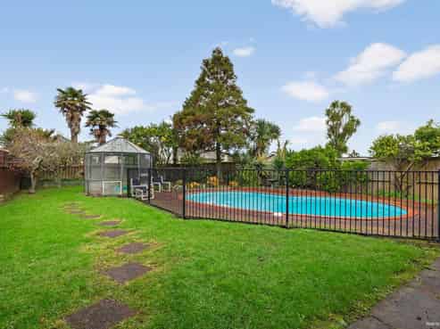 85 Old Lake Road, Devonport