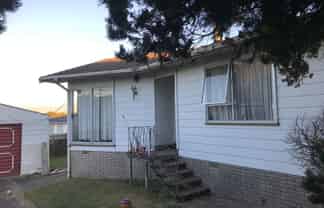 11 Medina Place, Half Moon Bay