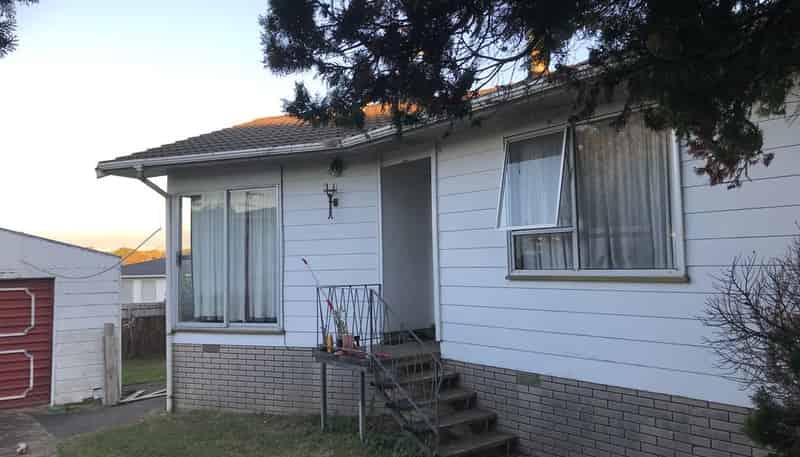 11 Medina Place, Half Moon Bay