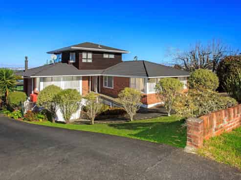 1/24 Martin Crescent, Northcote