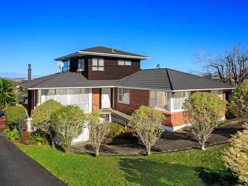 1/24 Martin Crescent, Northcote