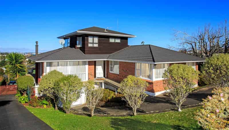 1/24 Martin Crescent, Northcote