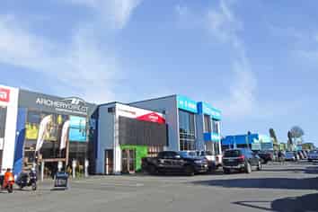 High profile tenancy on Te Rapa Road