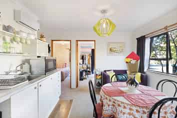 10 Rosebank Terrace, Stoke