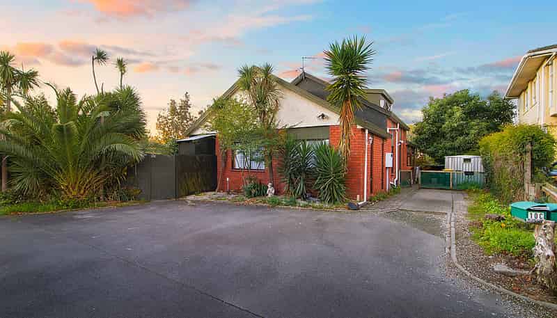 10 Rosebank Terrace, Stoke