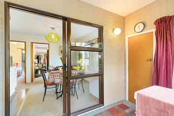 10 Rosebank Terrace, Stoke