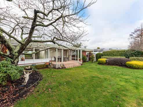 24 Brackendale Place, Burnside