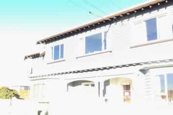 Flat4/3 George Street, Balclutha