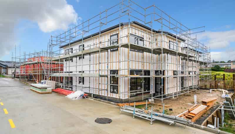 1/38 Cloonlyon Drive, Flat Bush