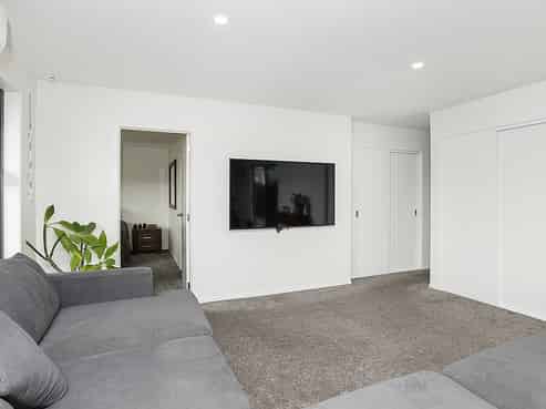 51 Lytton Road, Riverdale