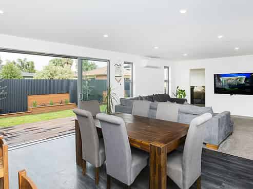 51 Lytton Road, Riverdale