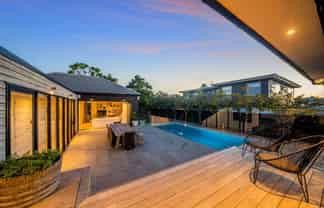 11 Colchester Avenue, Glendowie