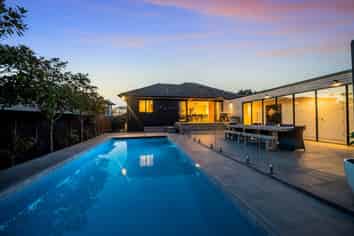 11 Colchester Avenue, Glendowie