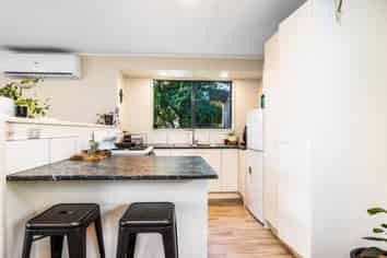 2 Mountain Road, Morningside