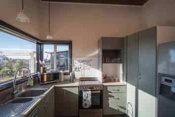 183 North Street, West End