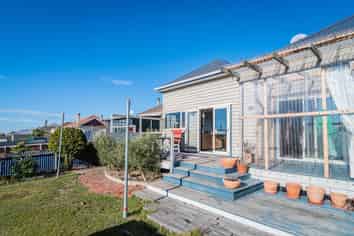 183 North Street, West End