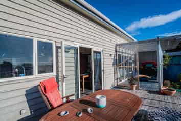 183 North Street, West End