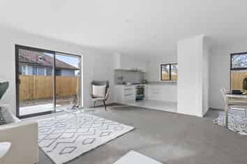 98A Holland Road, Fairfield