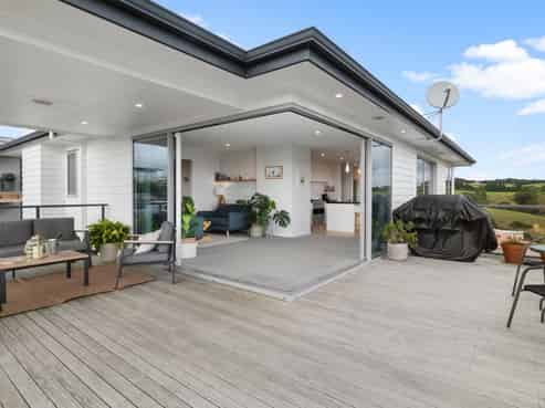 15 Te Makuru Lane, Maraetai