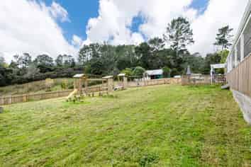 76 Brookdale Road, Riverhead