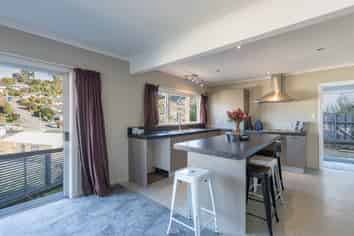 107 Toi Toi Street, Toi Toi