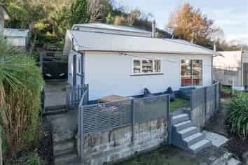 107 Toi Toi Street, Toi Toi