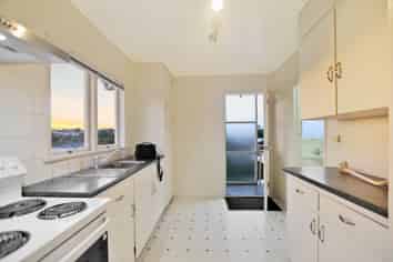 4/28 Hawkins Street, Meadowbank