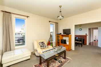 188 Seaview Road, Westown