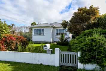 188 Seaview Road, Westown