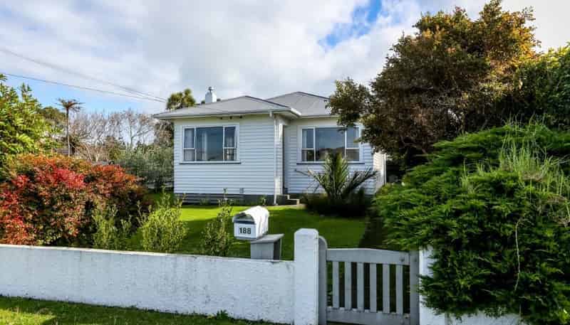 188 Seaview Road, Westown