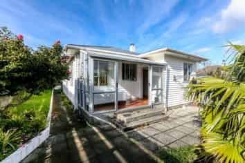 188 Seaview Road, Westown