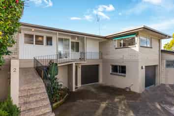 2/23 Lucerne Road, Remuera