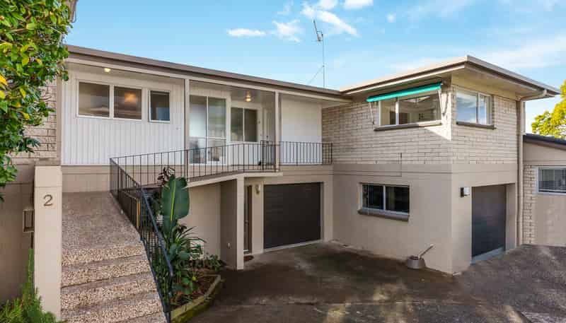 2/23 Lucerne Road, Remuera