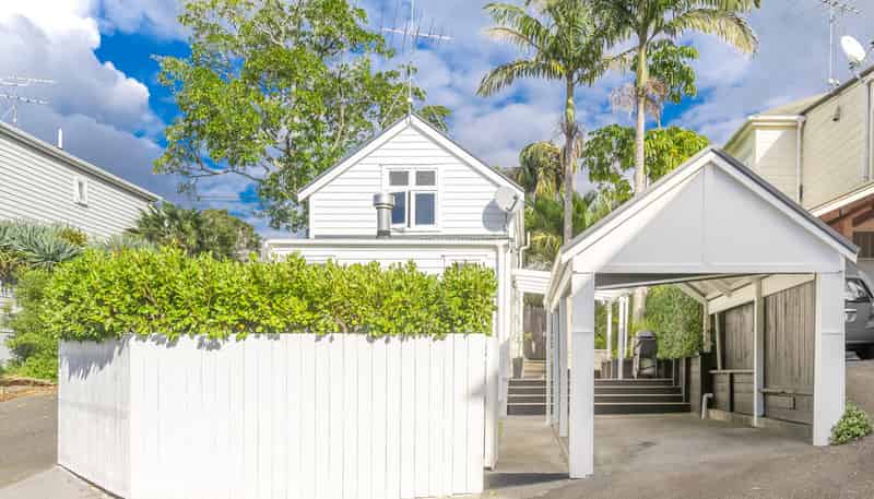 65B Third Avenue, Kingsland