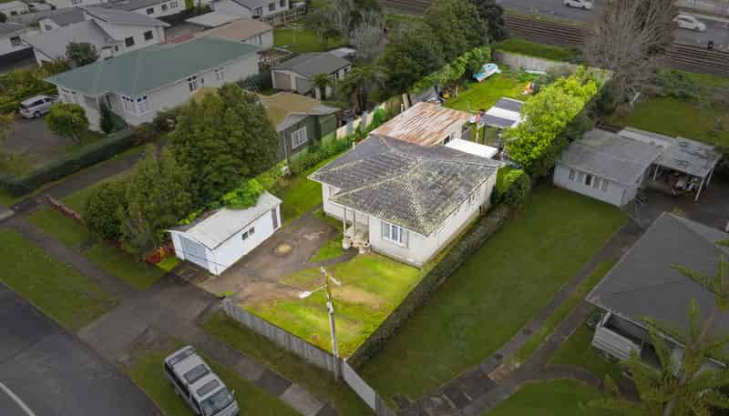 58 Rosella Road, Mangere East